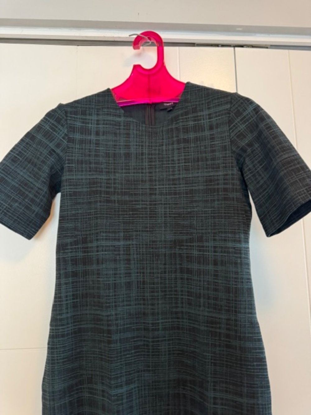 THEORY SHEAT DRESS - GREEN - Size 10